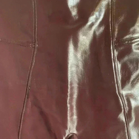Spanx Faux Patent Leather Sleek Smoothing Contour Waist Leggings Slimming Ruby M - Picture 6 of 13